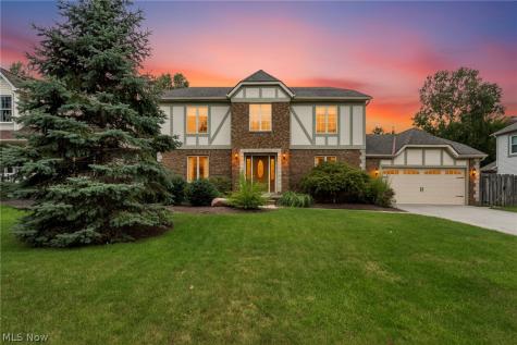14042 Crystal Creek Drive Strongsville OH 44149