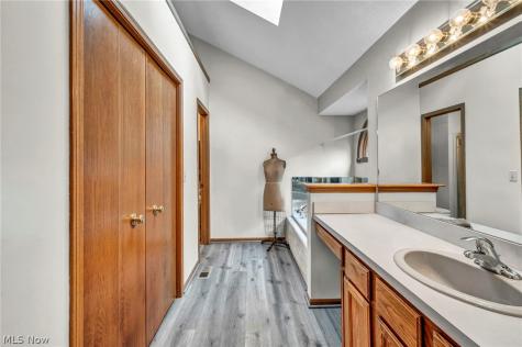 14042 Crystal Creek Drive Strongsville OH 44149