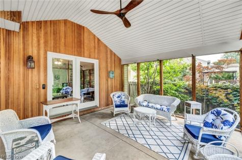 14042 Crystal Creek Drive Strongsville OH 44149