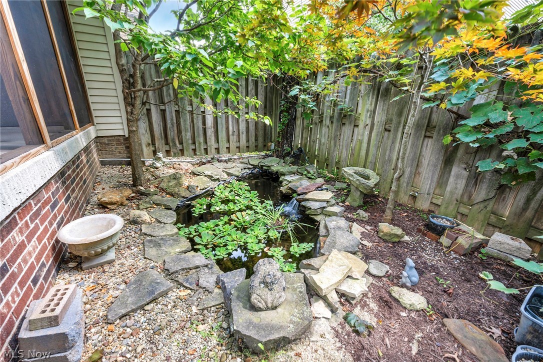 14042 Crystal Creek Drive Strongsville OH 44149