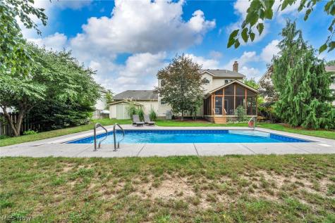 14042 Crystal Creek Drive Strongsville OH 44149
