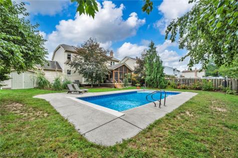 14042 Crystal Creek Drive Strongsville OH 44149