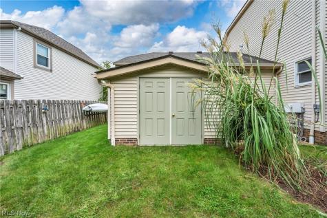 14042 Crystal Creek Drive Strongsville OH 44149