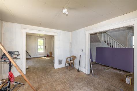 1107 W 2nd Street Lorain OH 44052