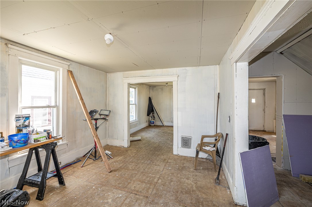 1107 W 2nd Street Lorain OH 44052