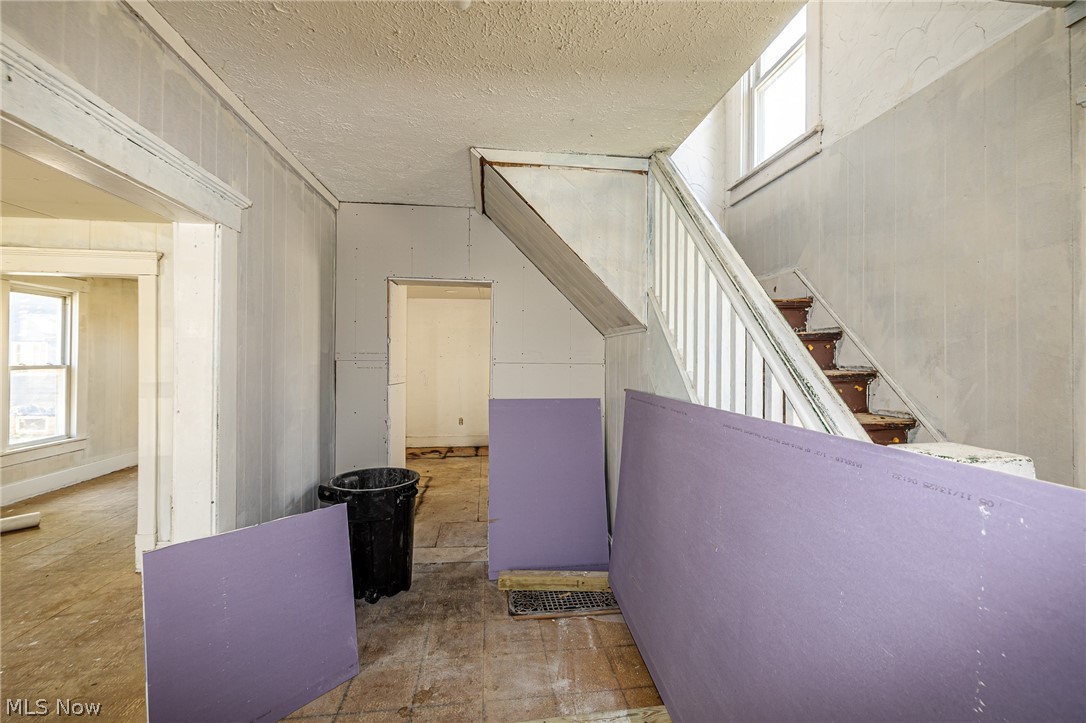 1107 W 2nd Street Lorain OH 44052