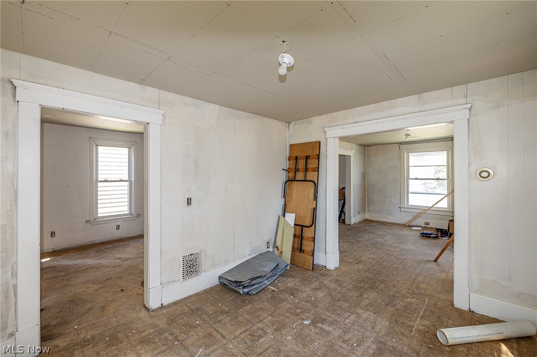 1107 W 2nd Street Lorain OH 44052