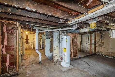 1107 W 2nd Street Lorain OH 44052