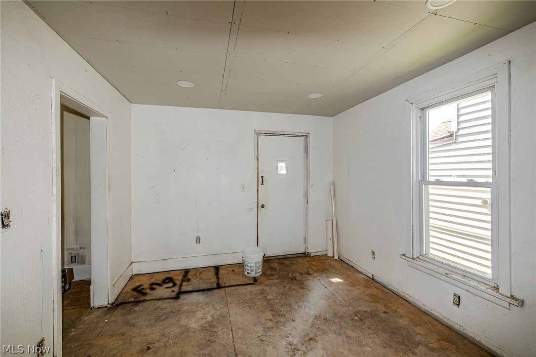 1107 W 2nd Street Lorain OH 44052