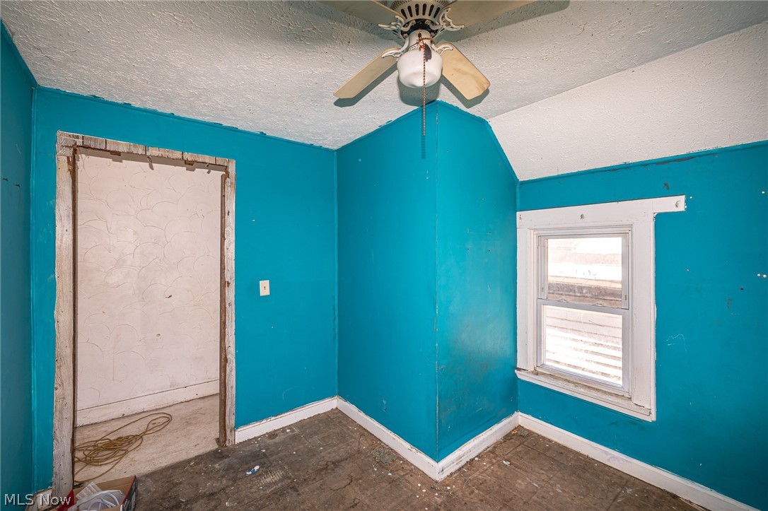 1107 W 2nd Street Lorain OH 44052