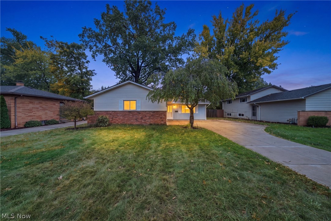 24263 Lebern Drive North Olmsted OH 44070