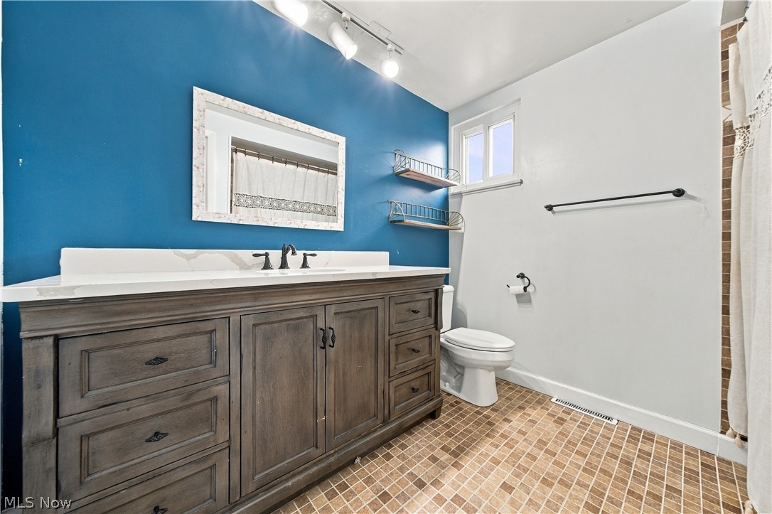 24263 Lebern Drive North Olmsted OH 44070