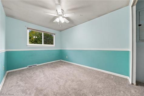 24263 Lebern Drive North Olmsted OH 44070