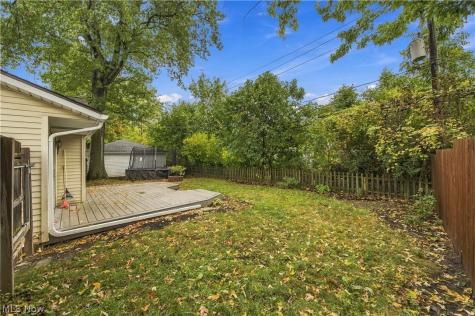 24263 Lebern Drive North Olmsted OH 44070