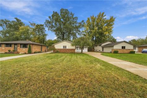 24263 Lebern Drive North Olmsted OH 44070