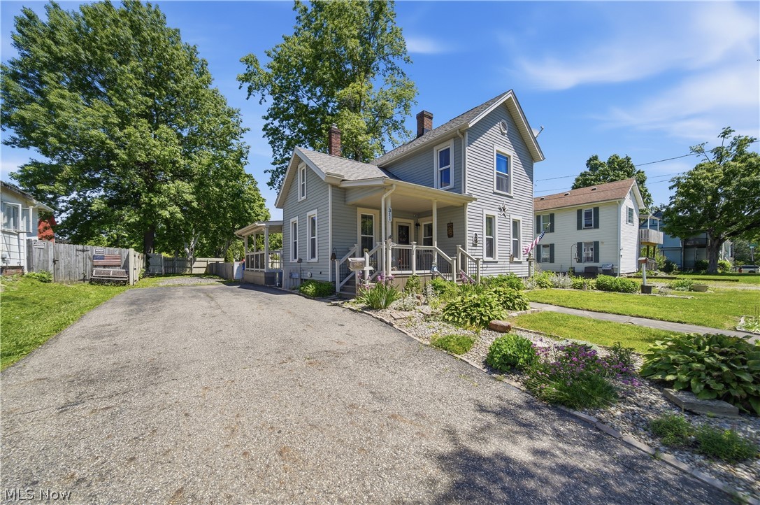 311 E Highland Avenue Ravenna OH 44266