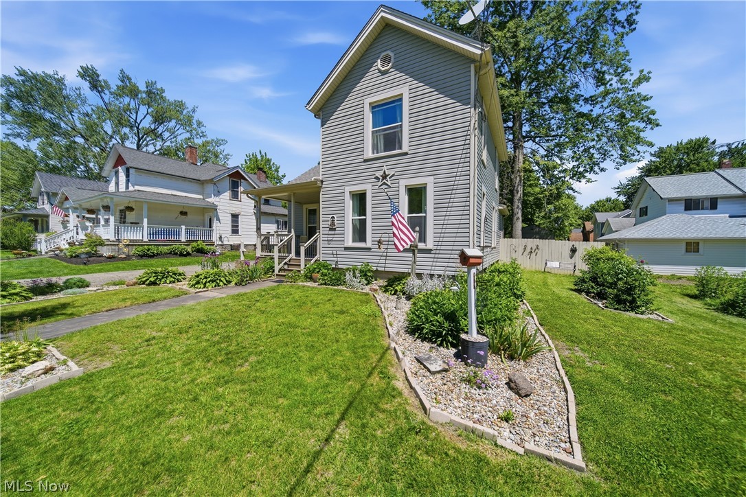 311 E Highland Avenue Ravenna OH 44266