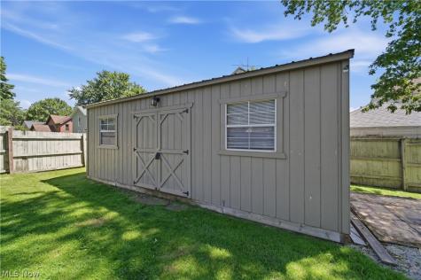 311 E Highland Avenue Ravenna OH 44266