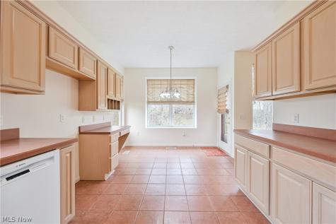 1908 Pembrooke Lane Avon OH 44011