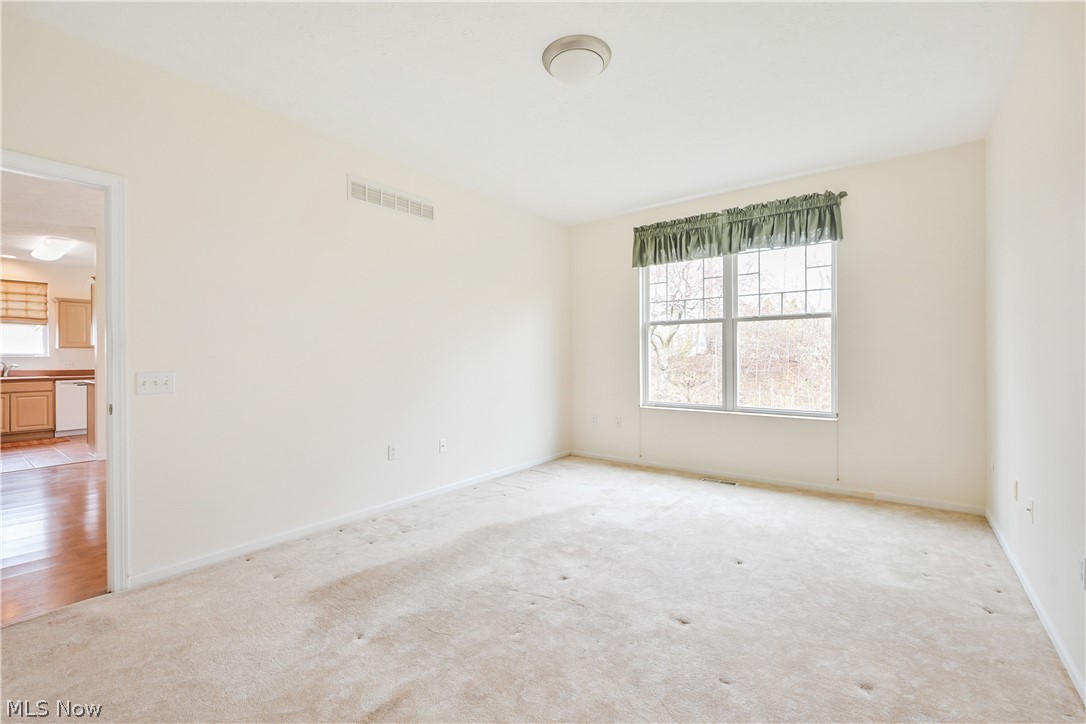 1908 Pembrooke Lane Avon OH 44011