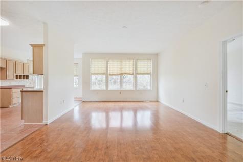 1908 Pembrooke Lane Avon OH 44011
