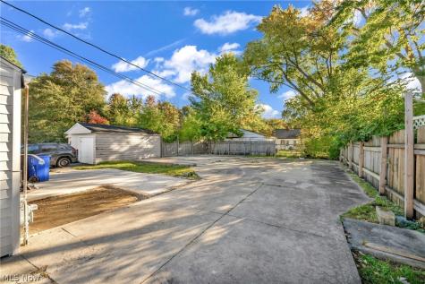 3881 E 188th Street Cleveland OH 44122