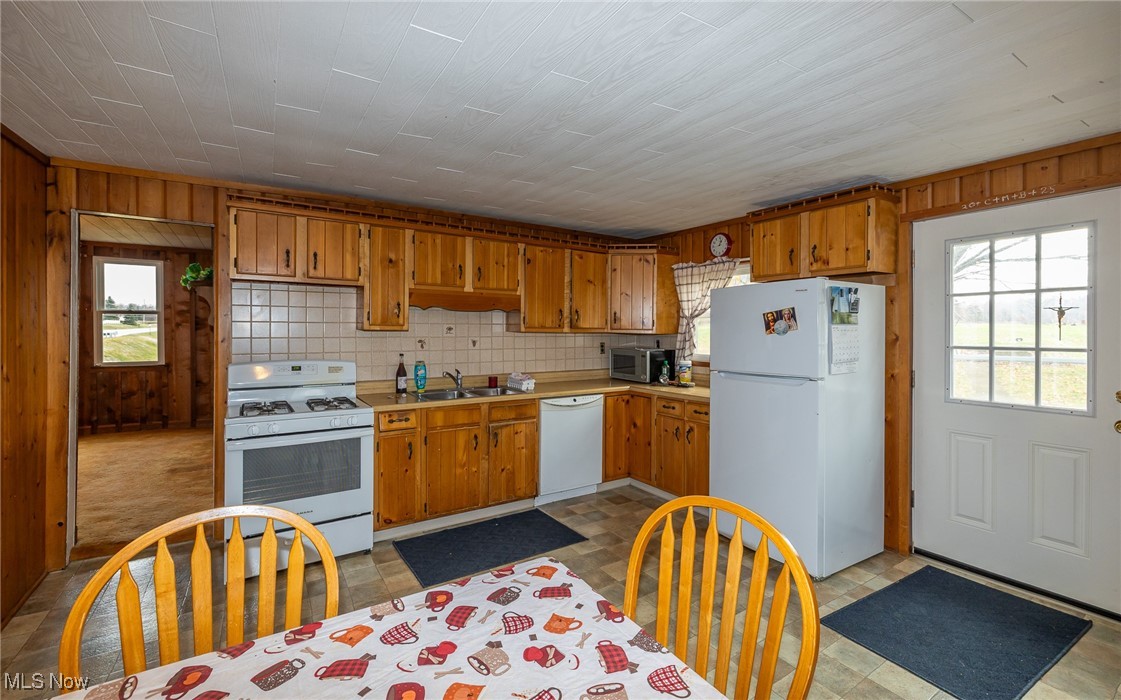 9666 Norwalk Road Litchfield OH 44253