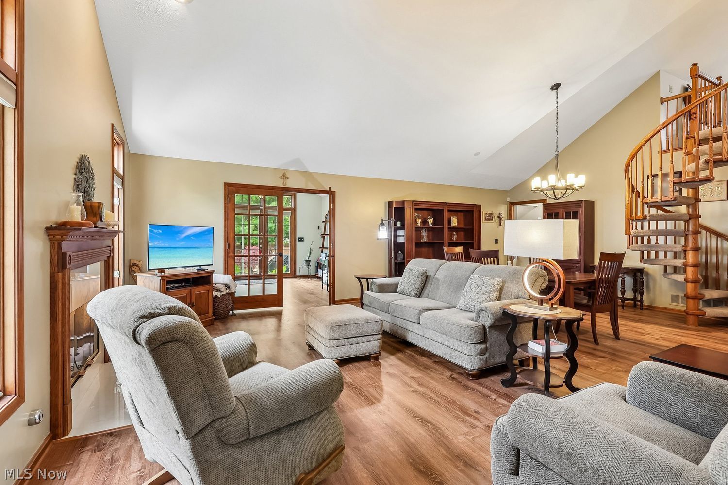 12579 Woodberry Lane Strongsville OH 44149