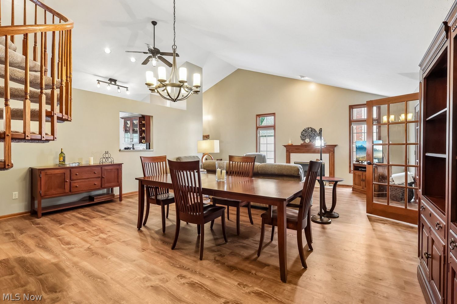12579 Woodberry Lane Strongsville OH 44149