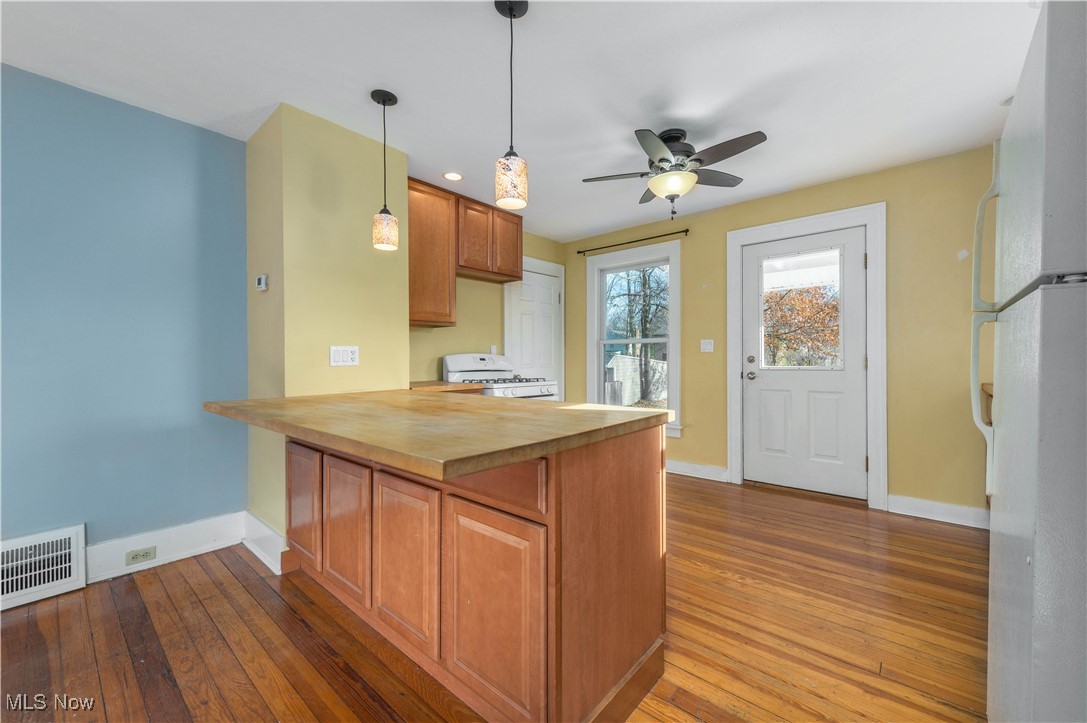 625 Bassett Road Bay Village OH 44140
