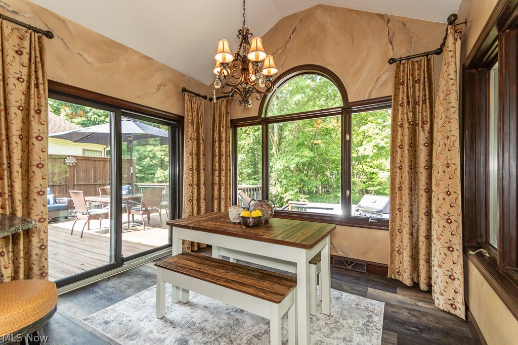 8200 Sheltered Cove Mentor OH 44060