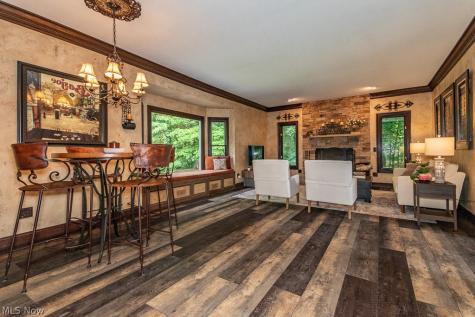 8200 Sheltered Cove Mentor OH 44060