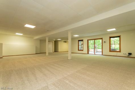 8200 Sheltered Cove Mentor OH 44060