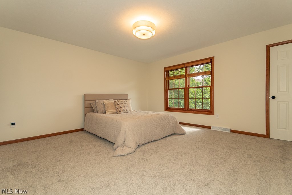8200 Sheltered Cove Mentor OH 44060