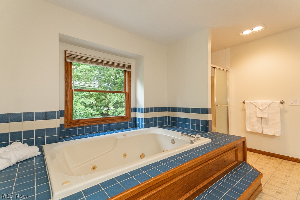 8200 Sheltered Cove Mentor OH 44060