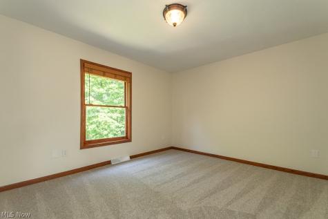 8200 Sheltered Cove Mentor OH 44060