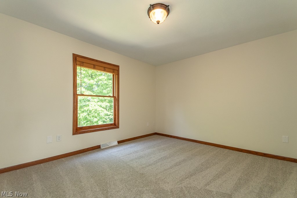 8200 Sheltered Cove Mentor OH 44060