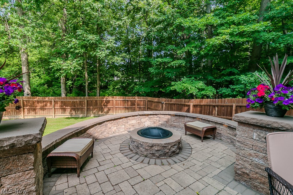 8200 Sheltered Cove Mentor OH 44060