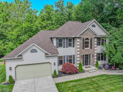 8200 Sheltered Cove Mentor OH 44060