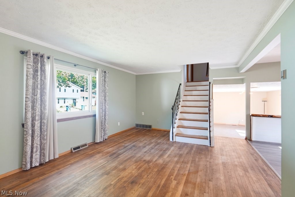 1295 Mohegan Trail Willoughby OH 44094