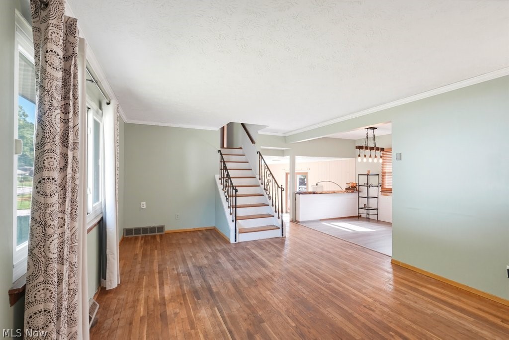 1295 Mohegan Trail Willoughby OH 44094