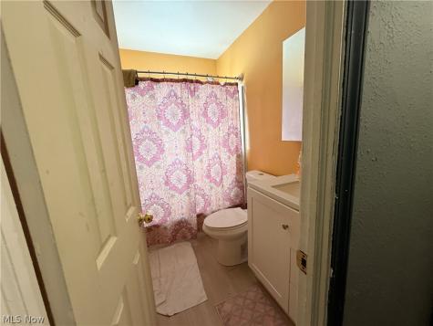 13701 Maple Leaf Drive Garfield Heights OH 44125
