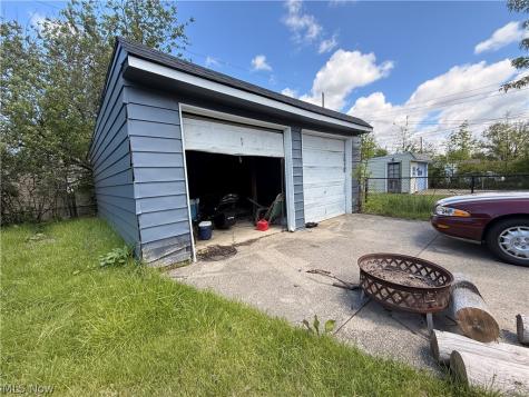 13701 Maple Leaf Drive Garfield Heights OH 44125