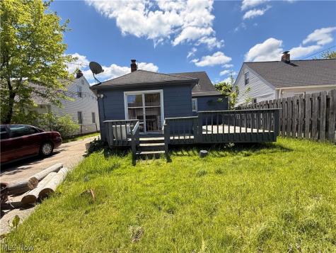 13701 Maple Leaf Drive Garfield Heights OH 44125