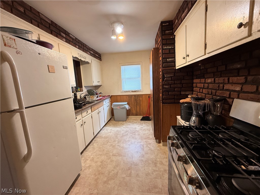 13701 Maple Leaf Drive Garfield Heights OH 44125