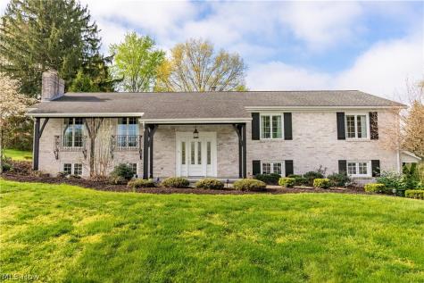 2240 Devonshire Drive NW Canton OH 44708