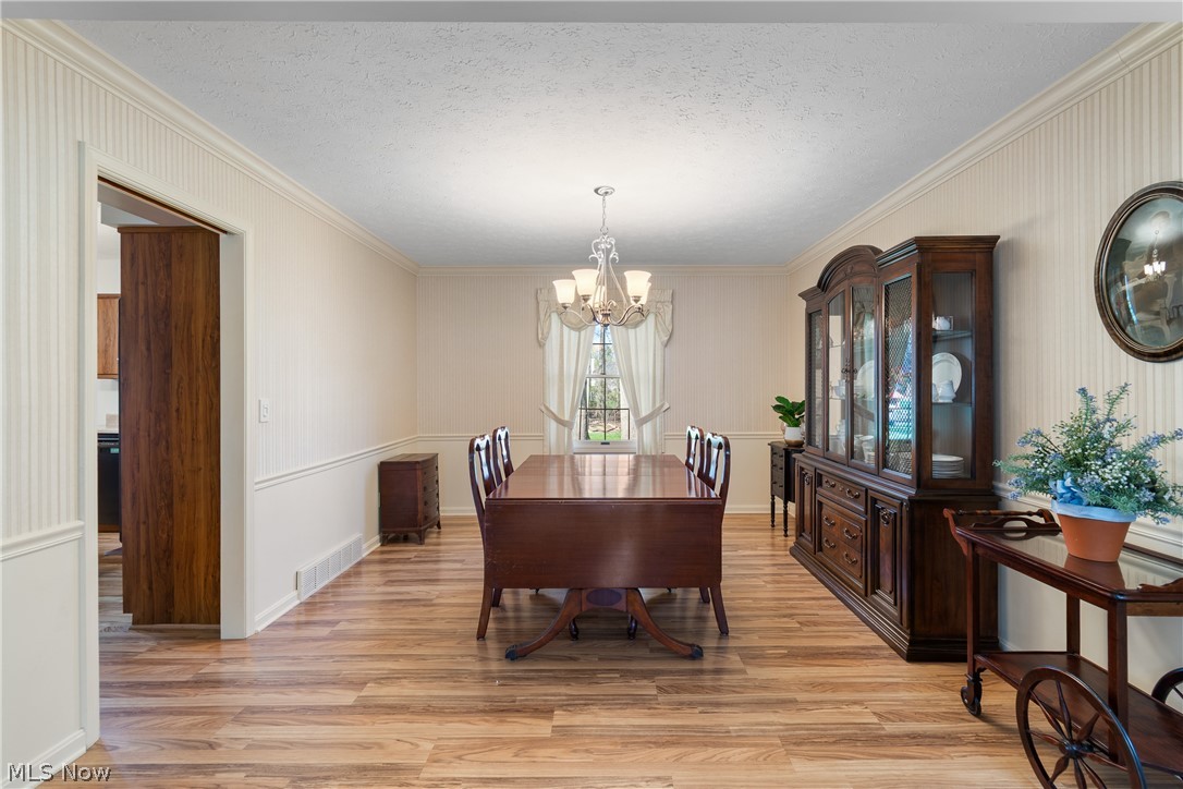 2180 Macon Court Westlake OH 44145