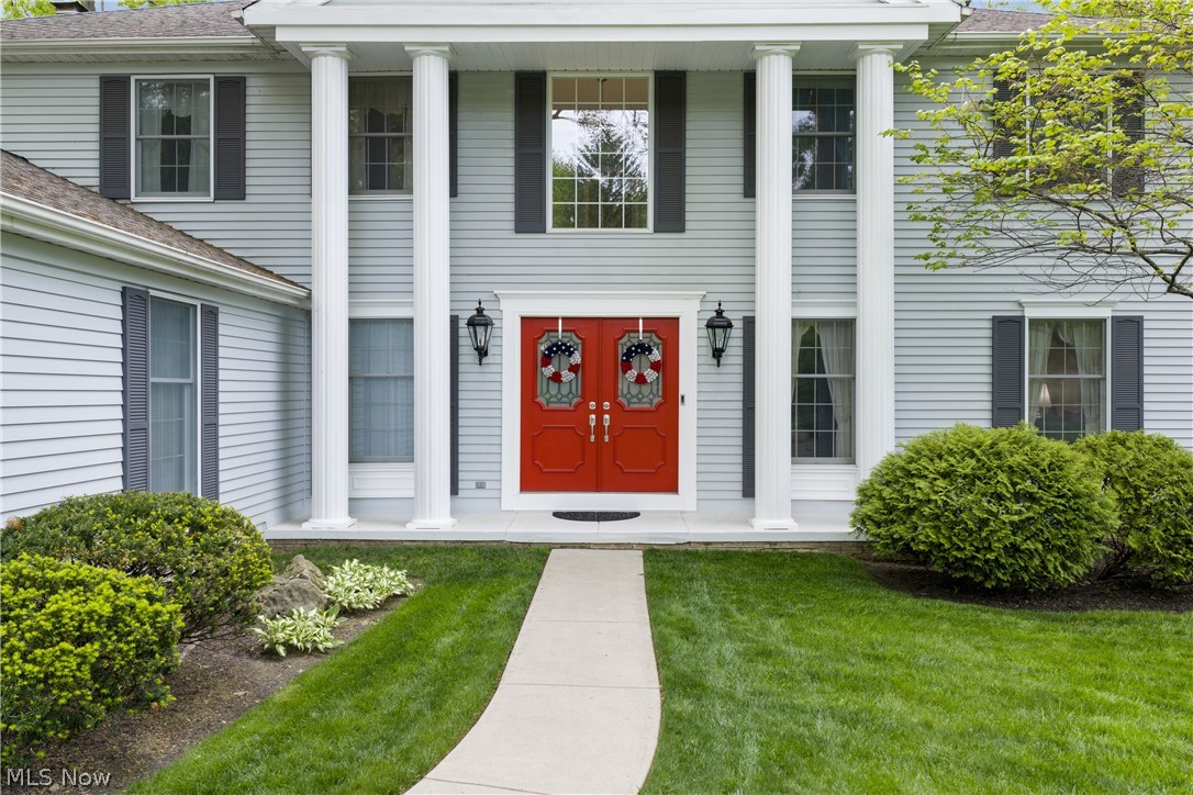 2180 Macon Court Westlake OH 44145