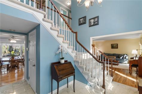 2180 Macon Court Westlake OH 44145