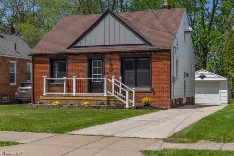 37 Arlington Circle Wickliffe OH 44092
